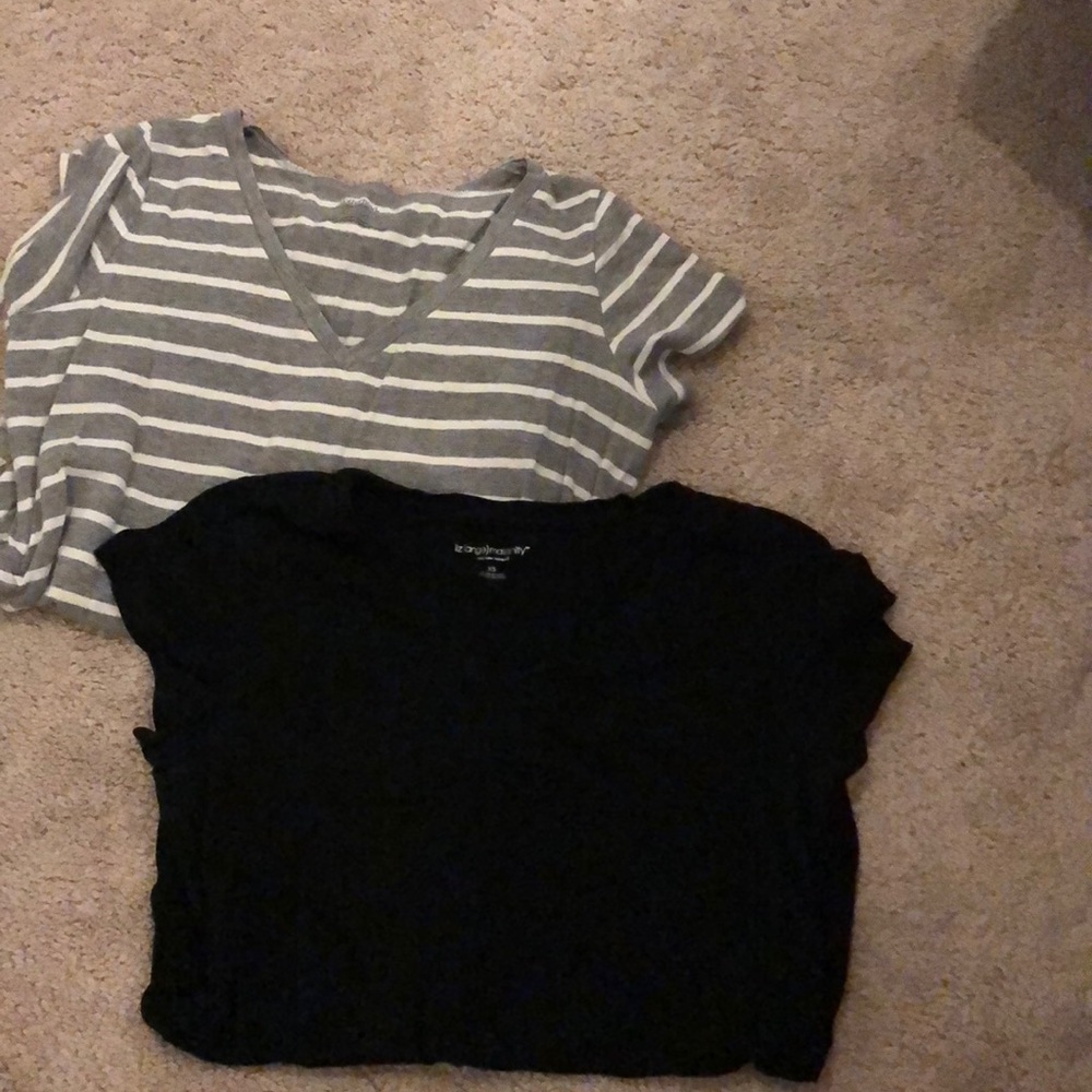 Maternity vneck T-shirts